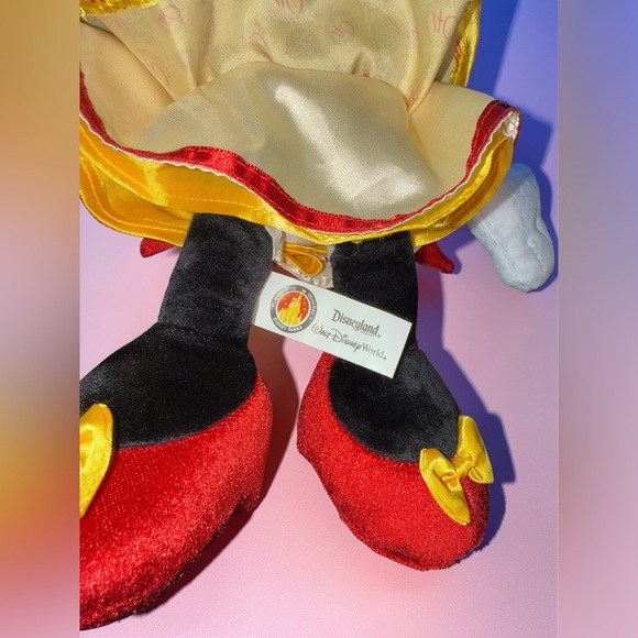 Disney World Minnie Mouse 40th Anniversary Plush - with 40th Golden Emblem - Picture 3 of 4